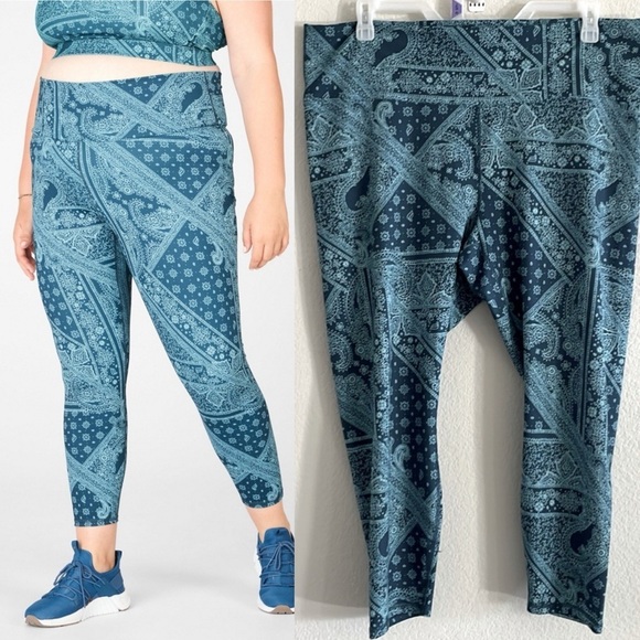 Fabletics Women’s Powerhold Leggings 3X Green Blue Paisley Workout Athleisure - Picture 1 of 16